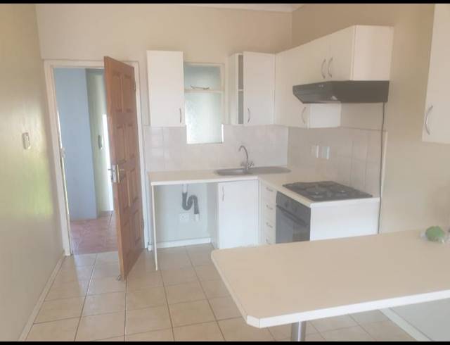 2 BEDROOM APARTMENT FOR SALE IN NORTHCLIFF